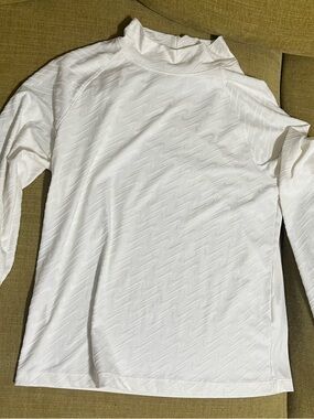 Nike Icon Clash Mock Neck Long-Sleeve Top